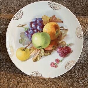 Elegant Fruit Design Dinner Plate